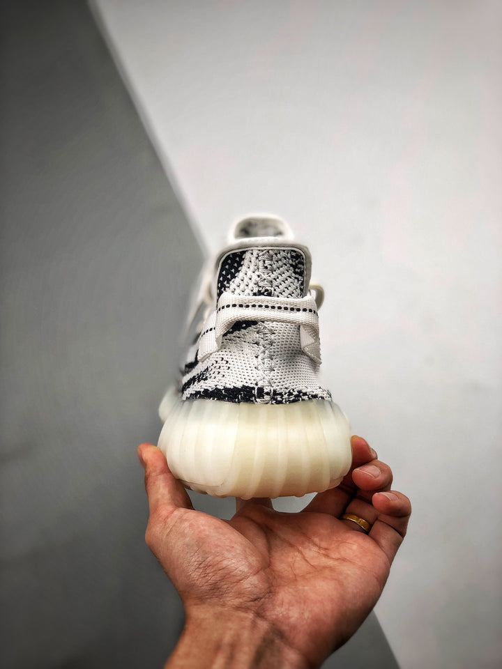 Ads Yeezy Boost 350 V2 "Zebra"