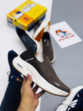 Skchers ultralight slip in brown