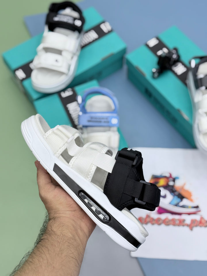 Air max 720 sandals black