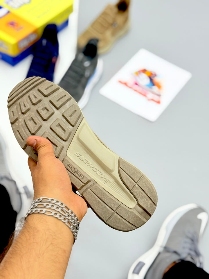 Skechars air cooled arch fit (original khaki)