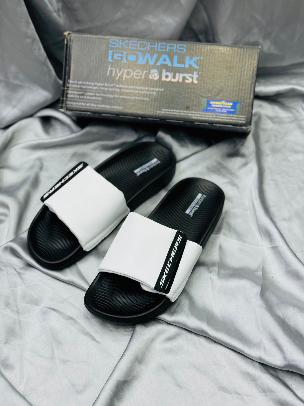 Skechare Hyperburst Slides