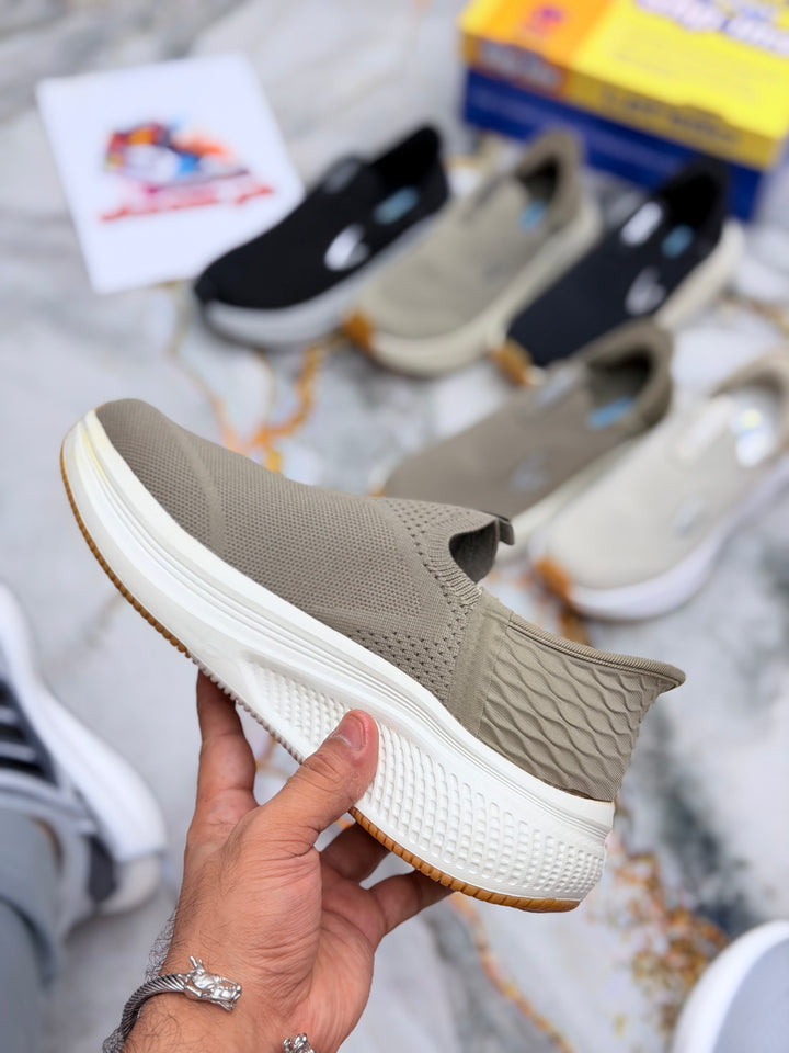 Skechars ultralight26 slip-in madicated (khaki)