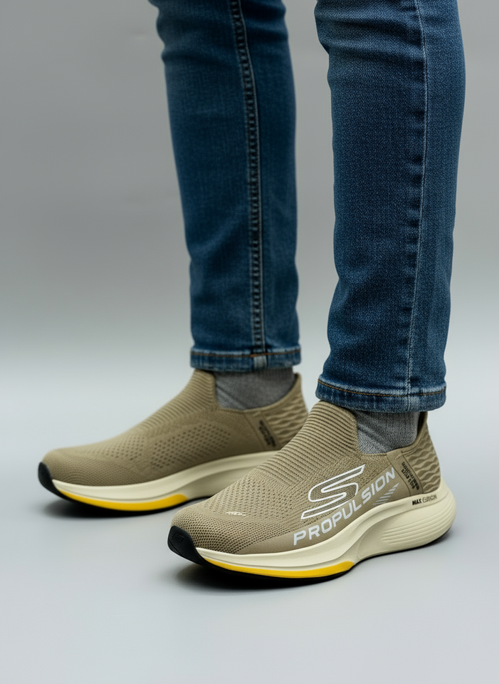 Skehcers ultra light memory foam medicated slip in