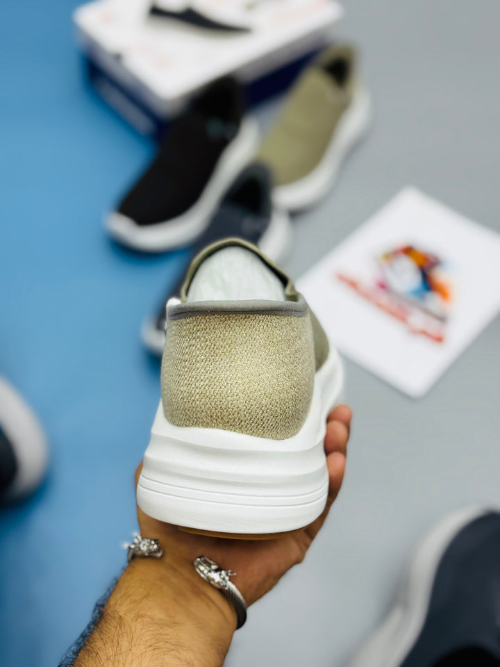 Skeckars 1st/walk distance walker