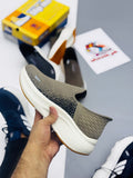 Skchers ultralight slip in khaki