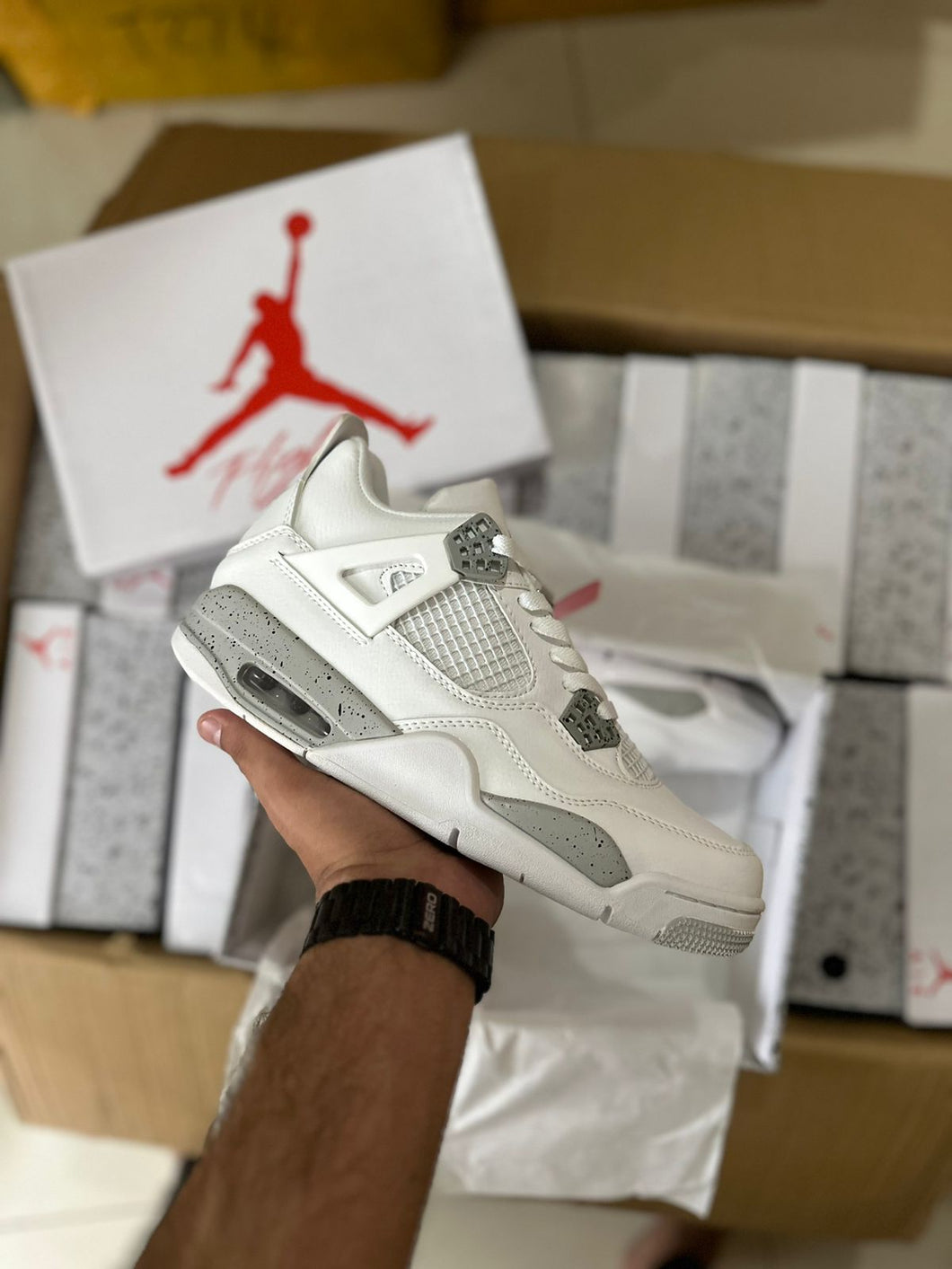 Aj 4 premium