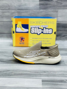 Skehcers ultra light memory foam medicated slip in