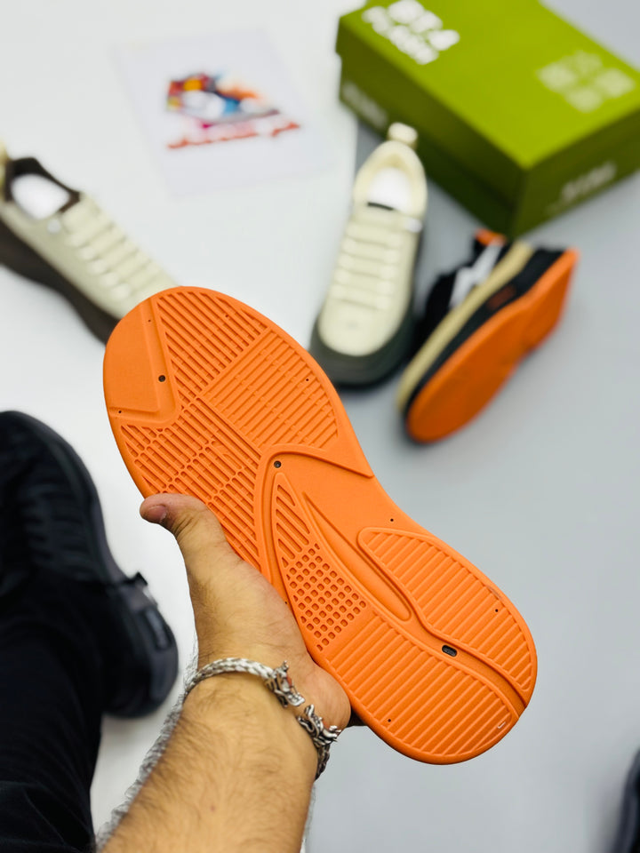 Flash sneakers