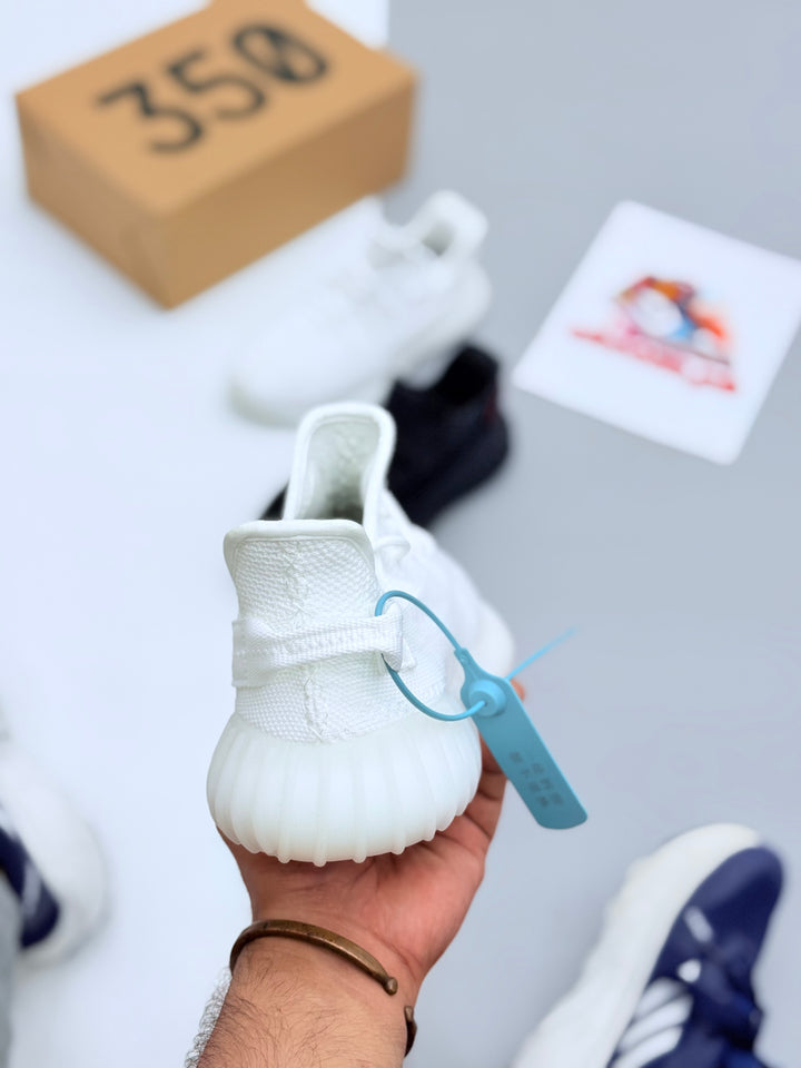 Ads Yezzy 350 white