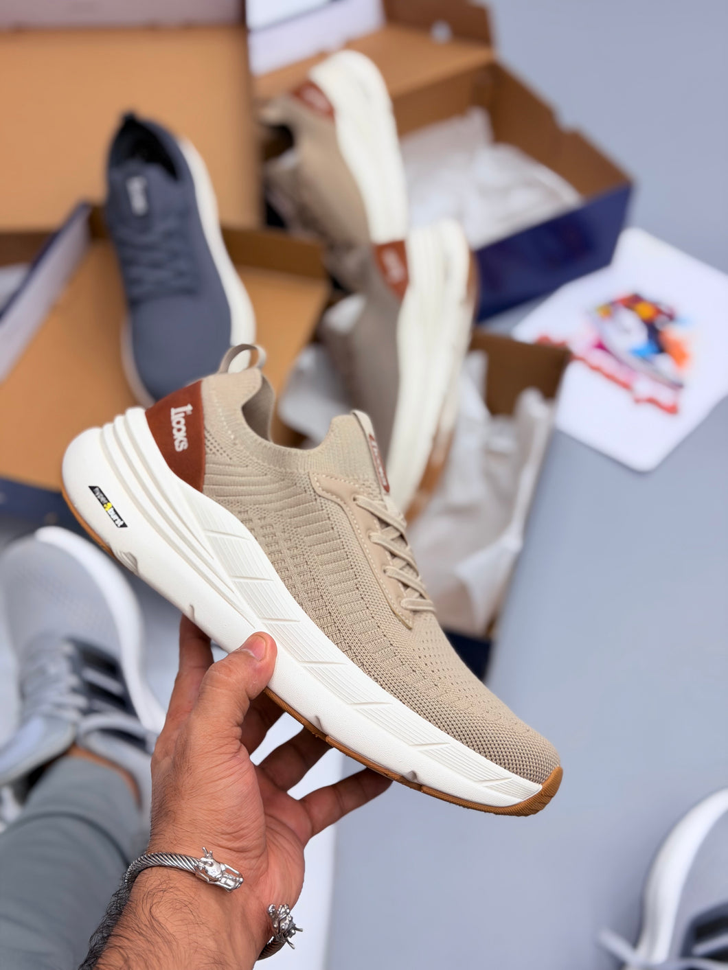 Skechars 1st looks hyper burst (Masterd)