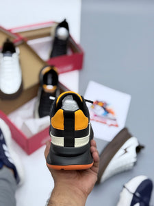 New sneakers flash