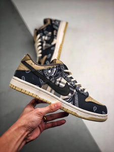 Travis Scott x SB Dunk Low