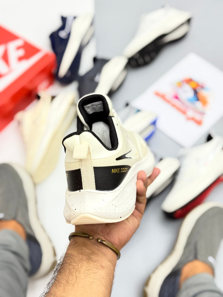 Nke air zoom Pegasus 8x beige