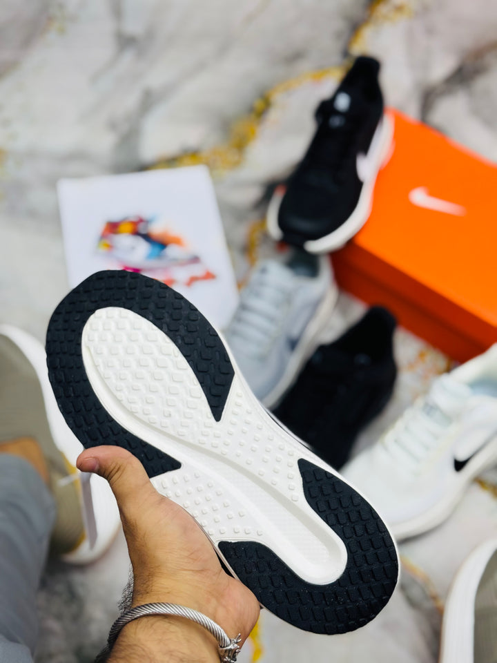 Nke air zoom 1x (black/w)