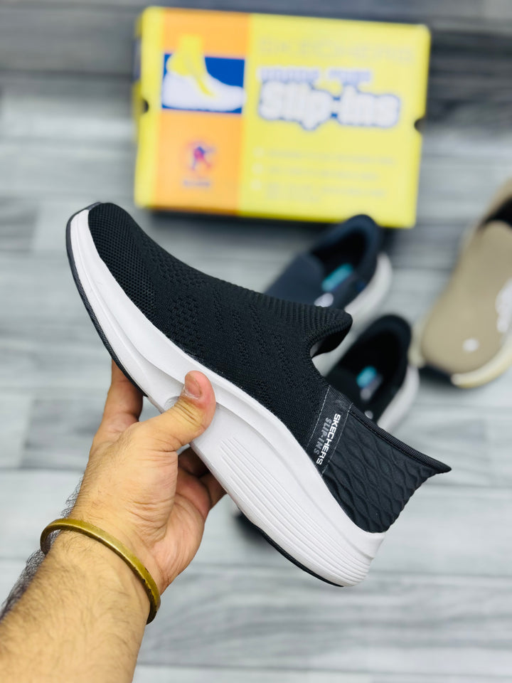 Skehcers ultra light memory foam medicated slip in