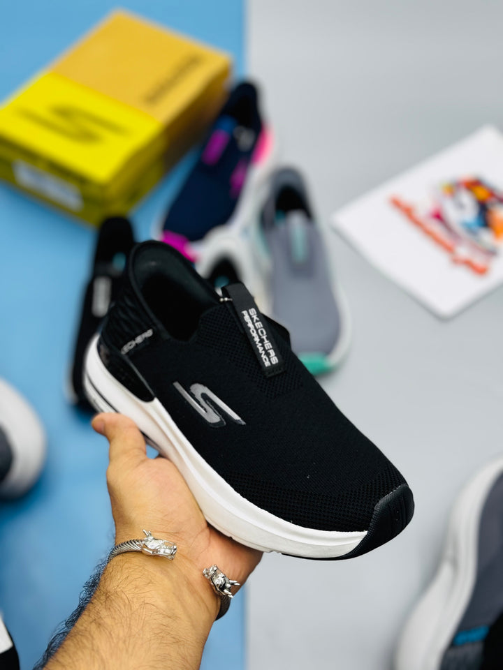 Skeckars hyper burst for women’s
