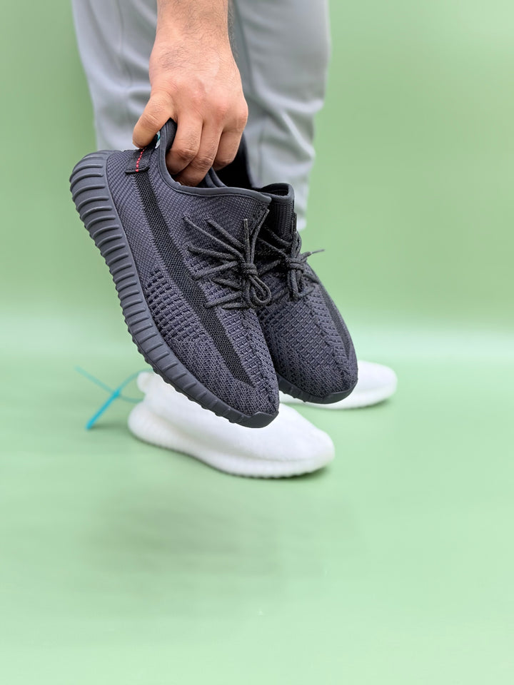 Yezy shoesx350