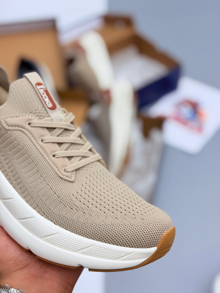 Skechars 1st looks hyper burst (Masterd)