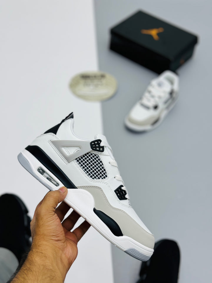 Air Jordan 4 retro Sneakers