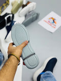 Running Shoes Man Mesh Flat Lightweight Casual Walking Shoes Outdoor Sports Gym Walking Shoes
Couple Sneakers Men as