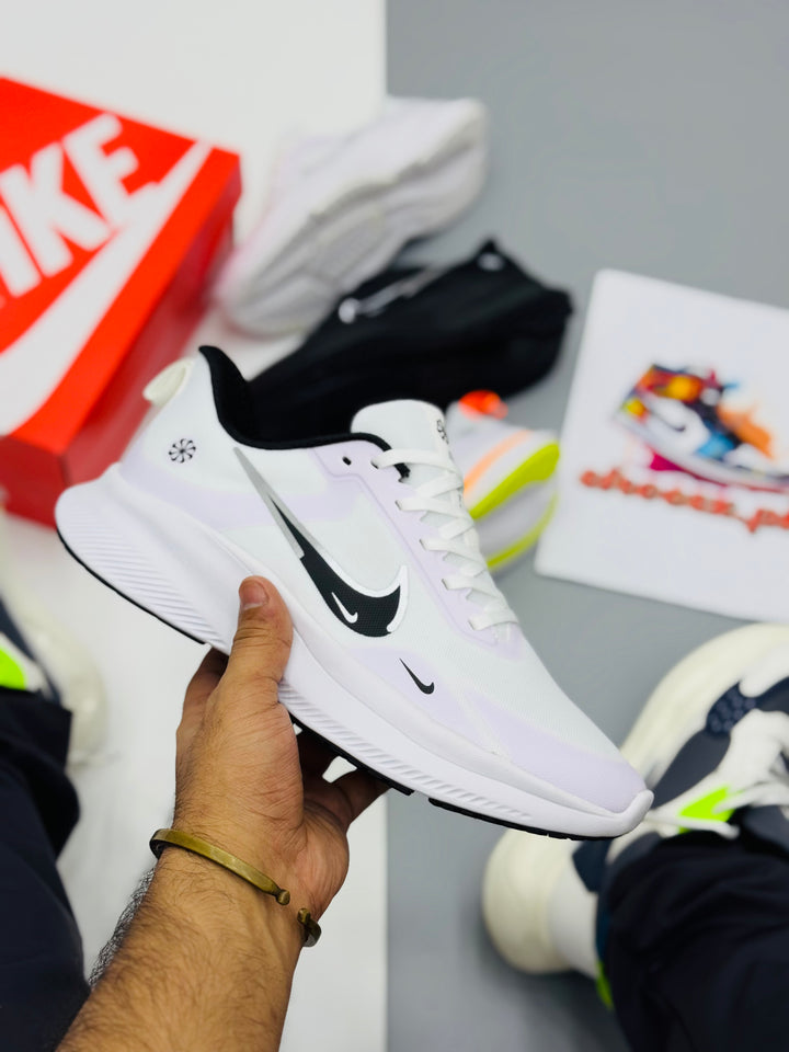 Nke air zoom runners 4.3 (white/black)