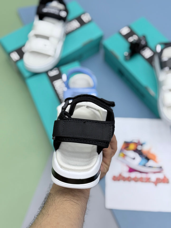 Air max 720 sandals black