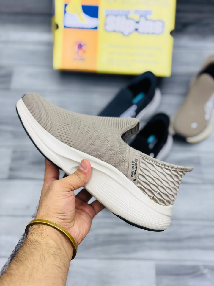 Skehcers ultra light memory foam medicated slip in
