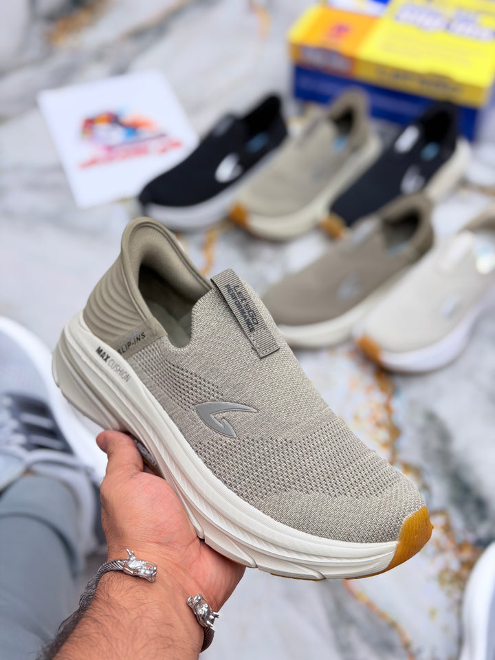 SKECHARS ARCH-FIT 2.0 SLIP-IN MADICATED (khaki)