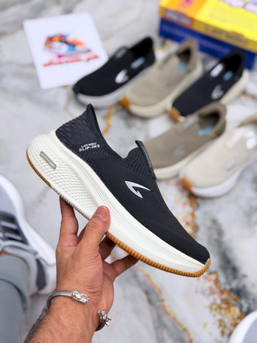 Skechars ultralight26 slip-in madicated (black/white)