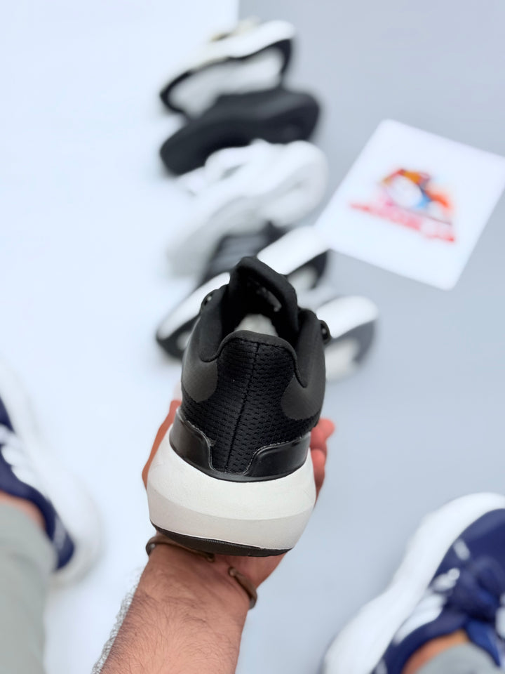 Ads Ultrabounce shoesx bw