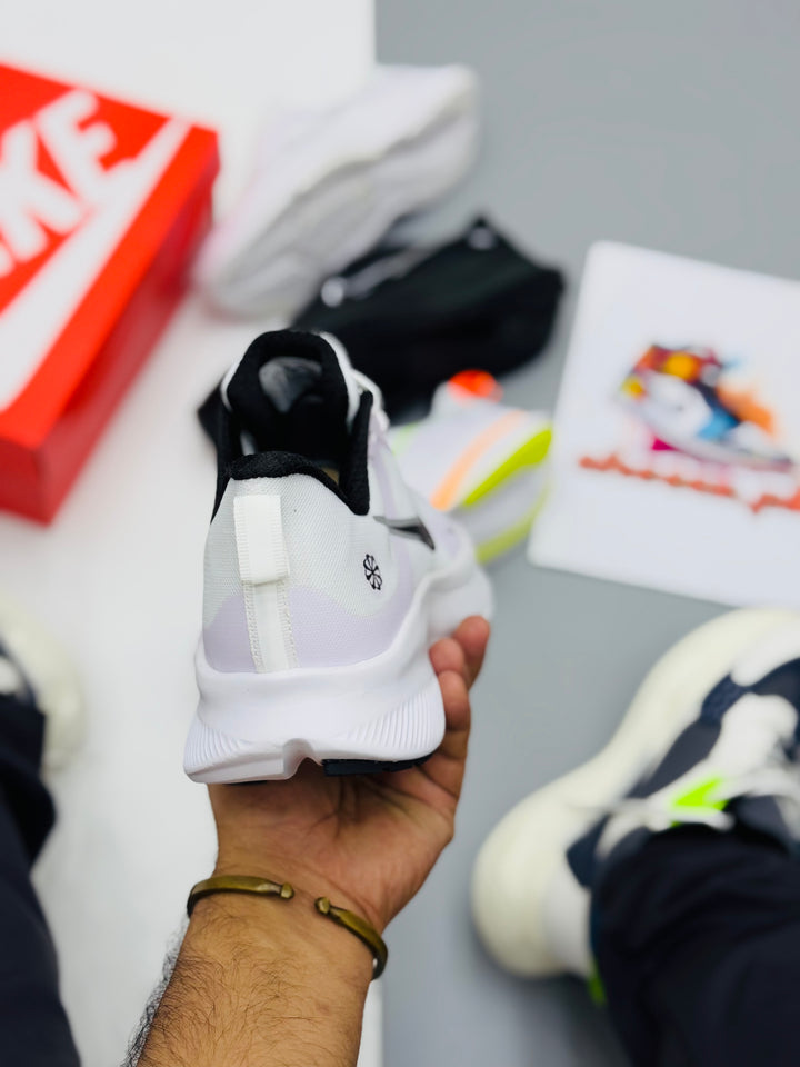 Nke air zoom runners 4.3 (white/black)