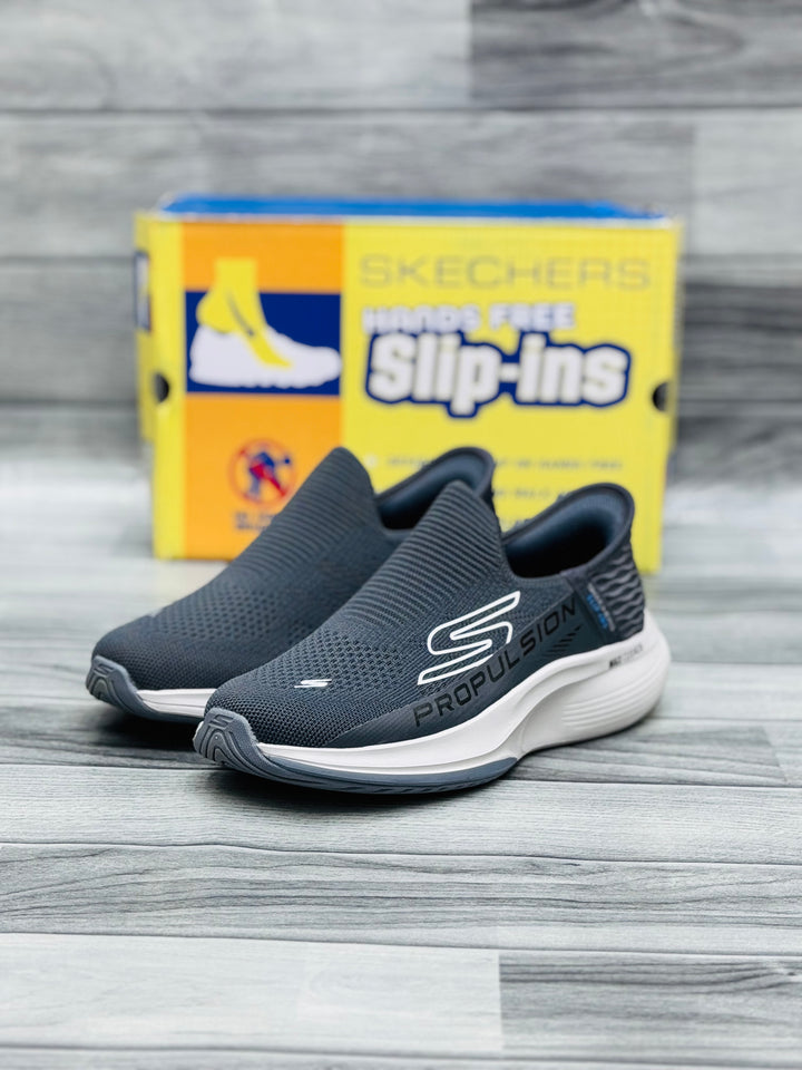 Skehcers ultra light memory foam medicated slip in