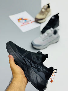 Falcon XTrail Pro – All-Terrain Comfort Sneakers
