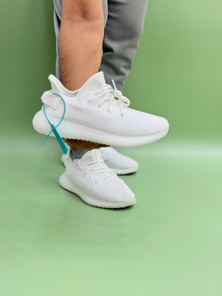 Yezy shoesx350
