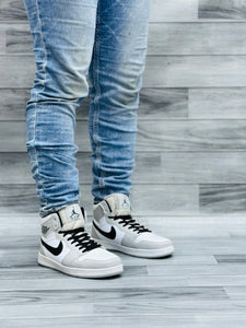 Nk Air Jordan 1 Mid Light Smoke
Grey/Black-White