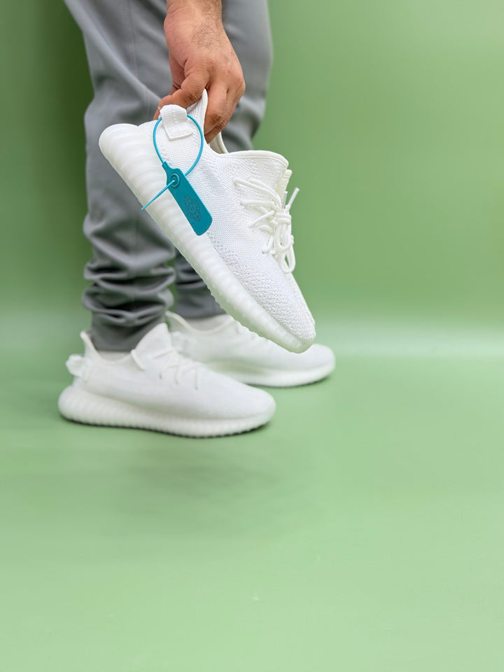 Yezy shoesx350