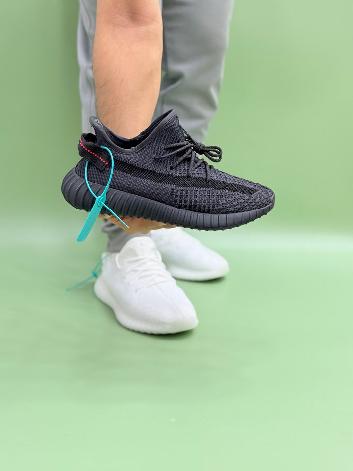Yezy shoesx350