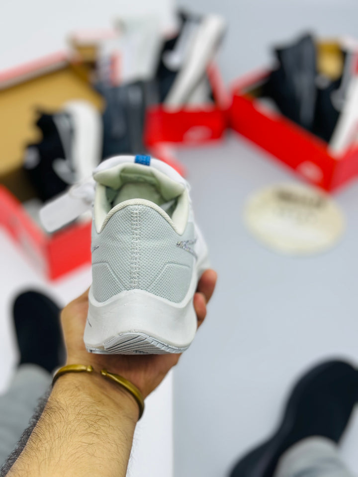 Nke air zoom Pegasus 38 white