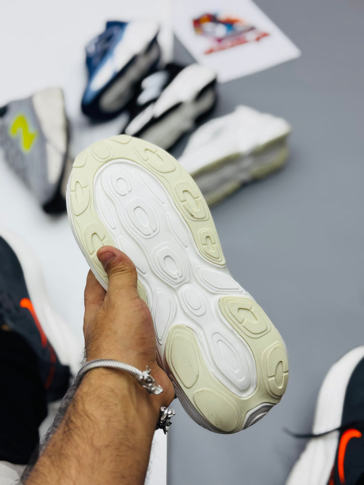 New Balances Fresh Foam X More v5 (white)