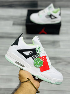 Nk air Jordan 4