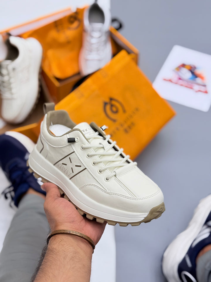 Fashion sneaker cream