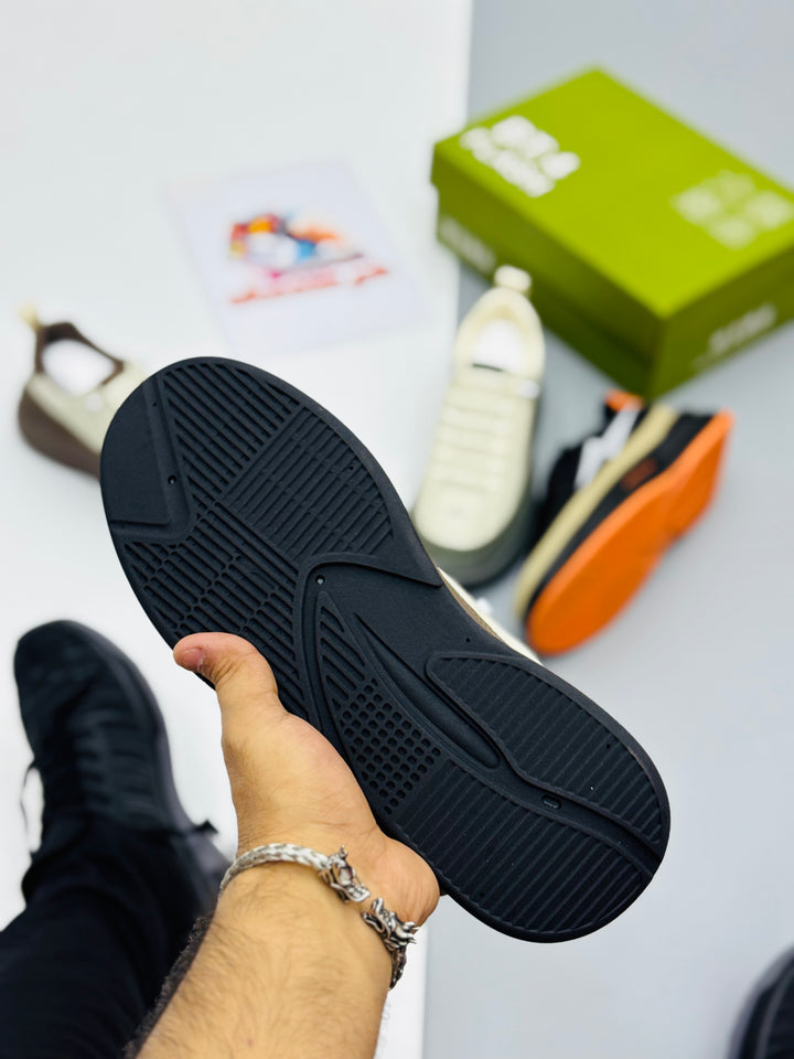 Flash sneakers