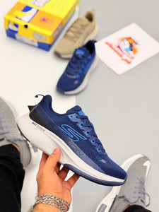 Skehcers sky max cushion
