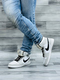 Nk Air Jordan 1 Mid Light Smoke
Grey/Black-White