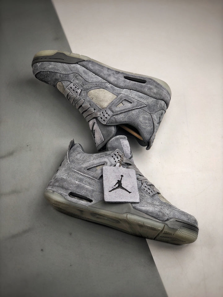 KAWS x Air Jordan 4 Cool Grey/White